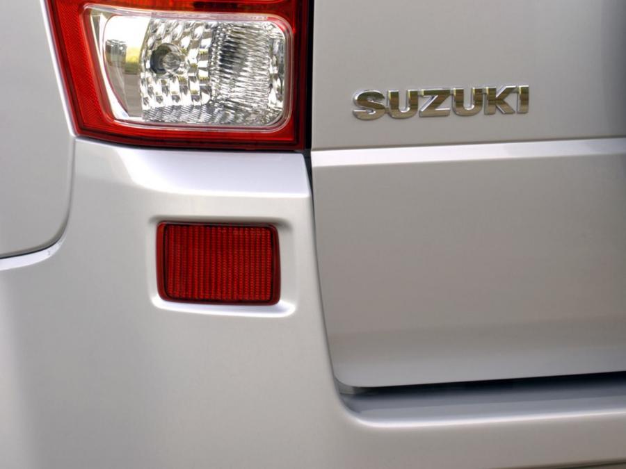  Suzuki Grand Vitara 2006 года  (фото 14 из 35)